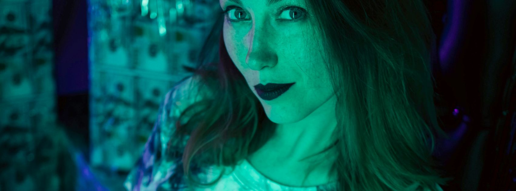 Als webcamgirl bezoekers naar je webcam trekken